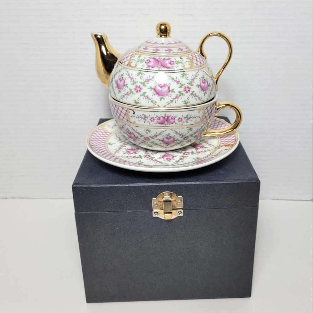 Vintage Sorelle Fine Porcelain Pink Roses Floral Personal Tea Set w Gold Trim